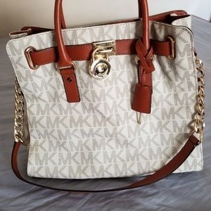 Michael kors purse